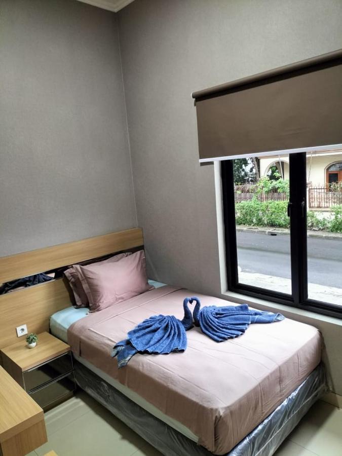 Cozy Residence Tomang Jakarta Eksteriør bilde